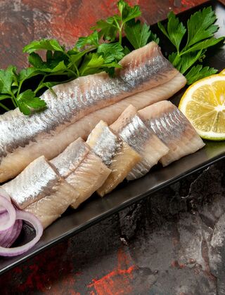 Мы ее недооценивали: эта рыба оказалась полезней лосося и форели — она вкусная и стоит копейки