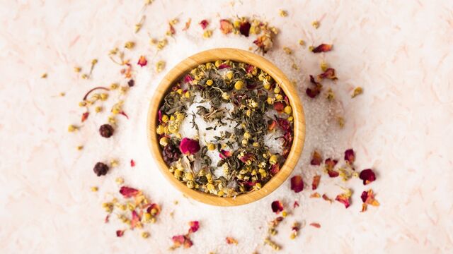 Как сделать домашнюю ароматную соль с травами: вкуснее не придумаешь