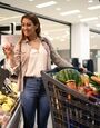 Как тратить на продукты меньше, а питаться — лучше: 5 советов, которые сэкономят вам кучу денег