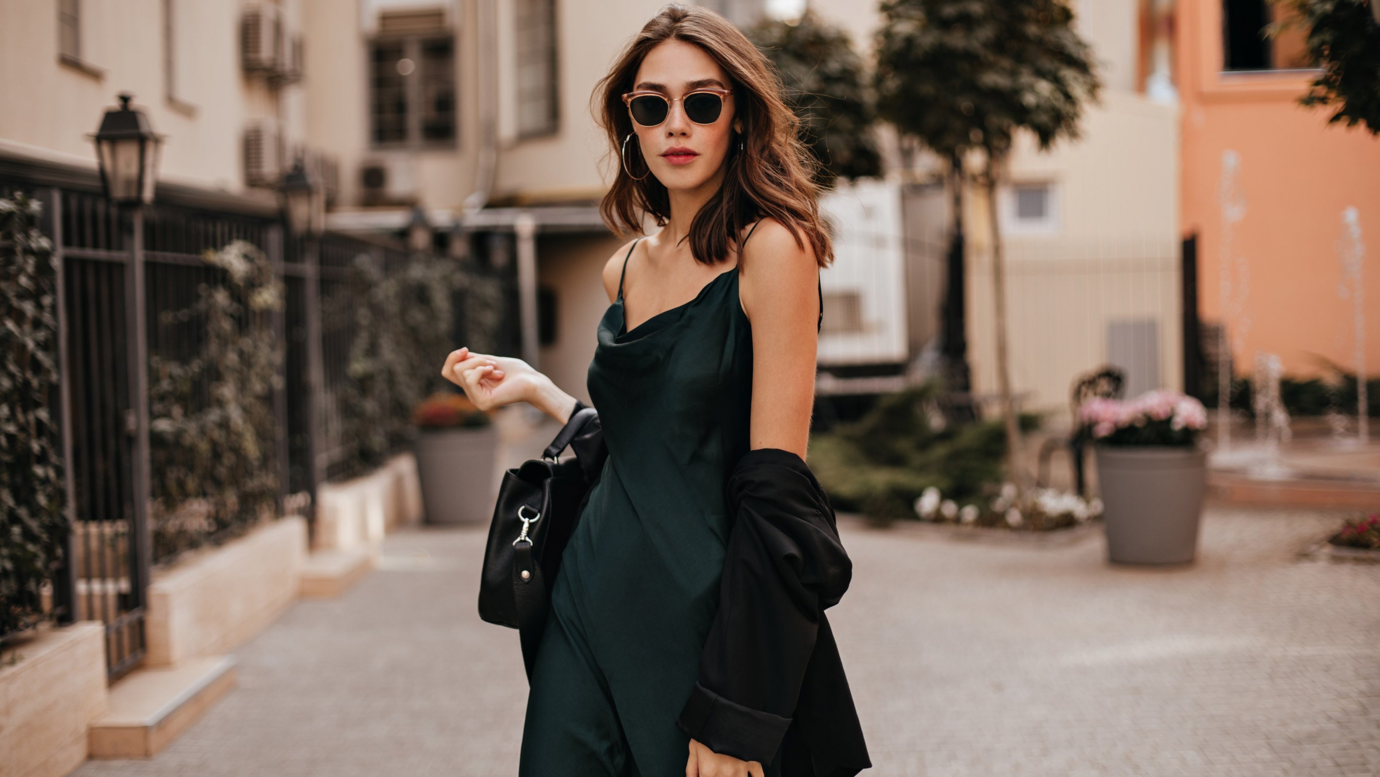 советы как выглядеть дорого. советы как выглядеть дорого. девушка в платье мини. лобода в израиле. как выглядеть дорого не тратя много.